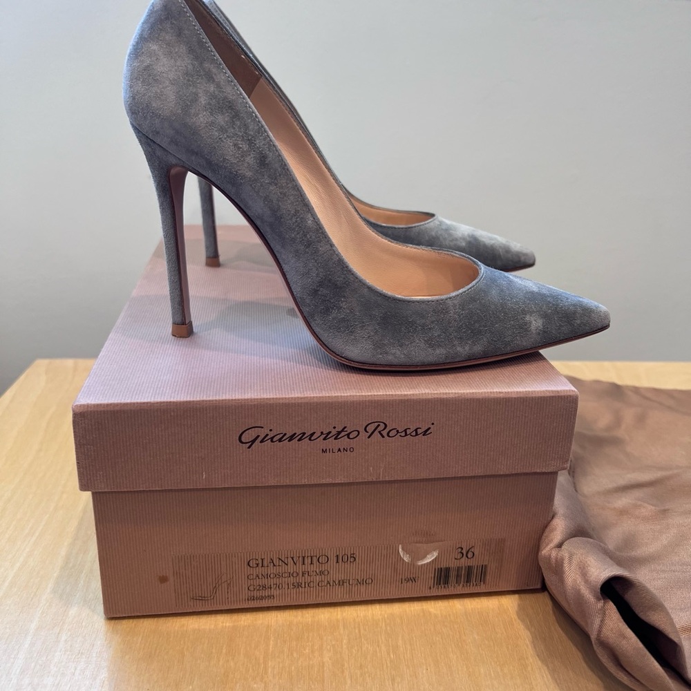 Gianvito Rossi Grey Suede Heels